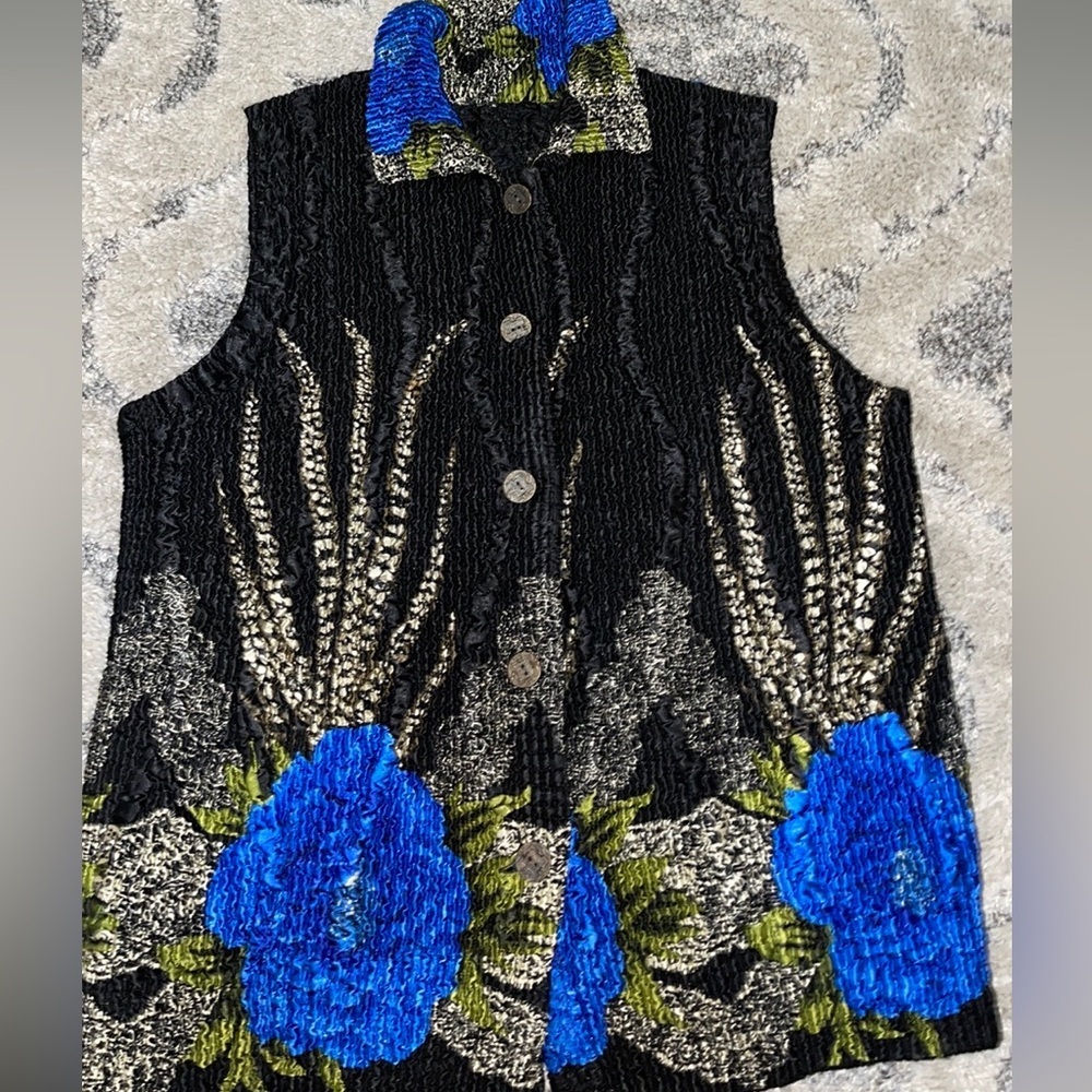 Floral Artsy  vintage 2D Sweater Vest